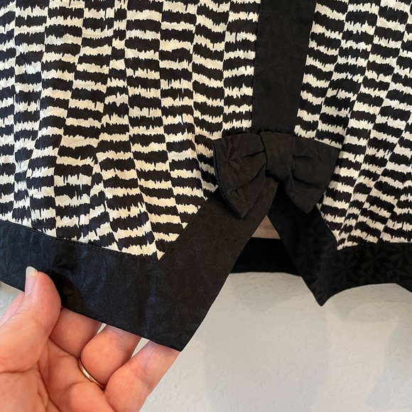 Vintage Silk Jacket With Bows from Adrianna Papell Size 8 - Picture 7 of 9